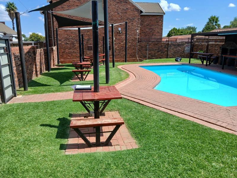 3 Bedroom Property for Sale in Langenhovenpark Free State